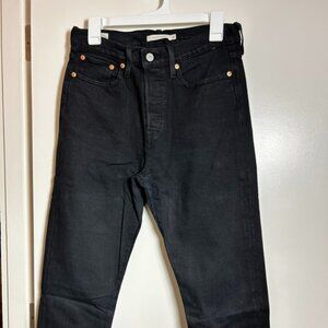 black Levi's wedgie straight jeans W28 L26